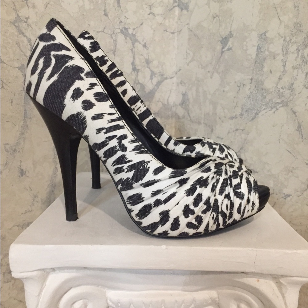 White & black animal print peep toe heels
